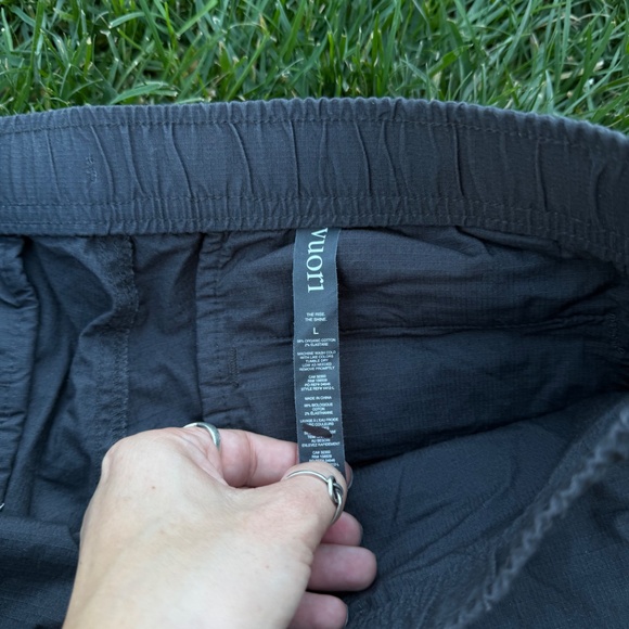 vuori ripstop charcoal grey cargo joggers - Picture 5 of 8